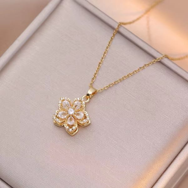 IRIDORI Blossom Spin Necklace